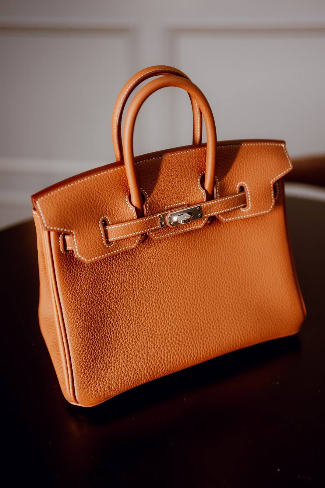 Hermès Birkin 25 in Gold Togo leather photographed from the front